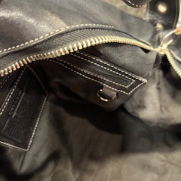 Authentic - Vintage - Coach Large Leather Hobo - Picture 12 of 15